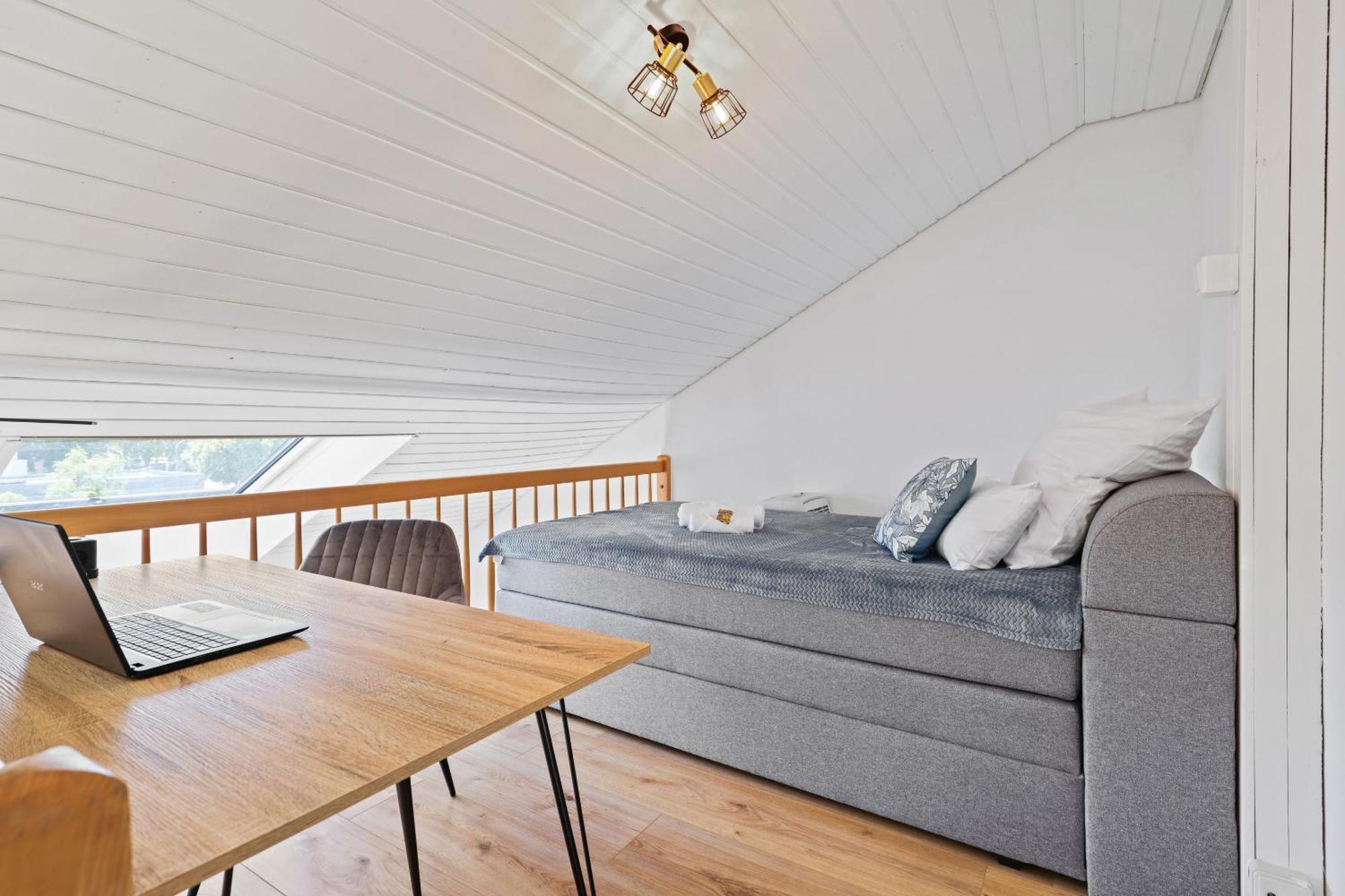 Apart21 - Blue - Maisonette - Netflix - Parking - Near Audi Ingolstadt Ngoại thất bức ảnh